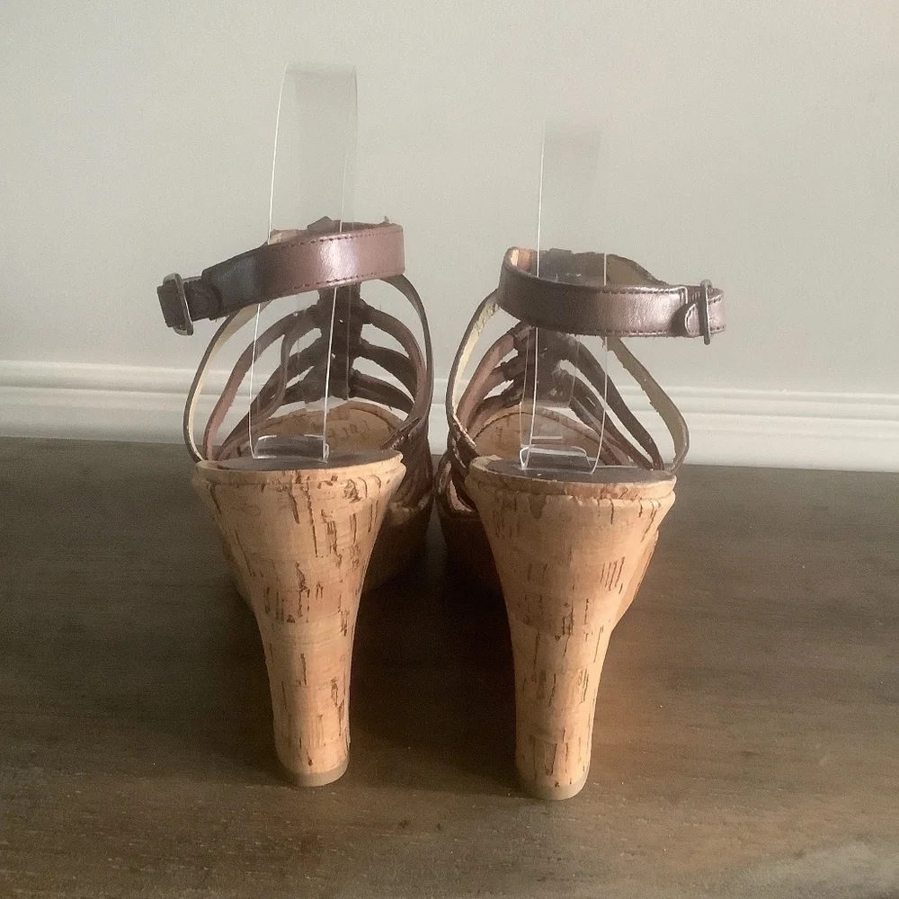 NEW Marc Fisher MFCARNIE Leather Cork Wedge Ankle‎ Strap Sandal Sz 10